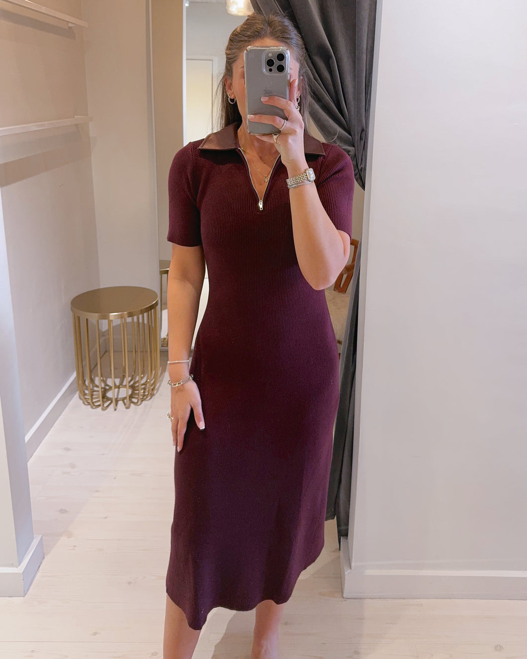Knit SS Midi Dress in Brown Plum