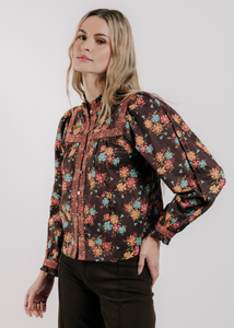 l2508-3036 Sara LS Top in Lynda Anne