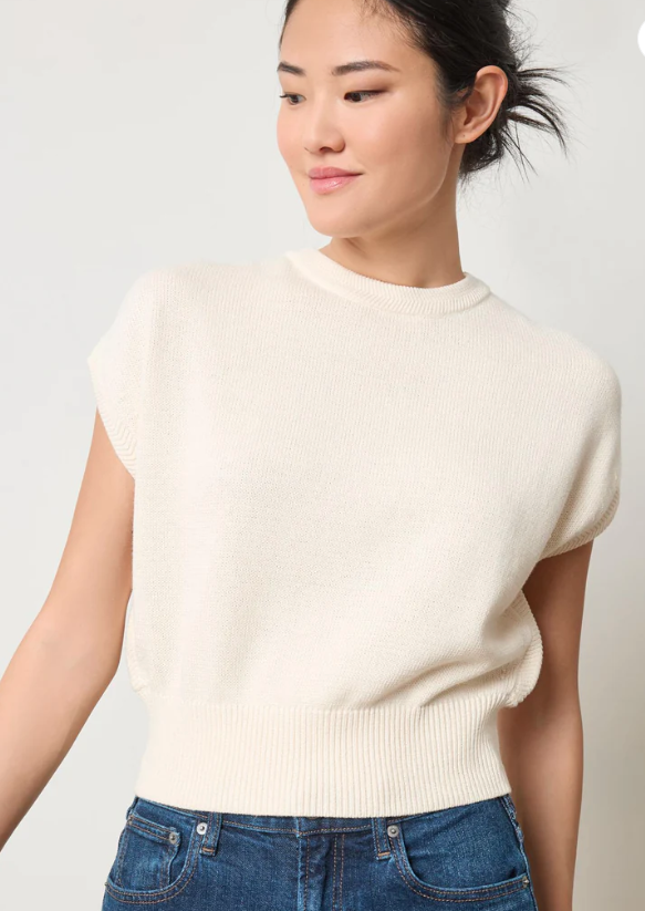 lppa3042 Wedge Cropped Sweater in Ivory