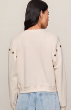 Load image into Gallery viewer, Axel Grommet Sweatshirt in Sandstone
