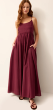 Load image into Gallery viewer, MO Bailey Dress in Grape
