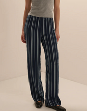 Load image into Gallery viewer, The Everything Pant in Midnight Grey
