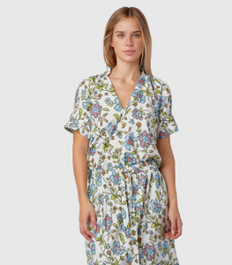 Merrit SS Top in Oasis