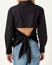 Load image into Gallery viewer, Su Aster Button Down Shirt in Black
