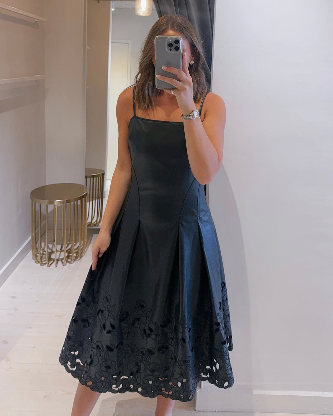 Iei4762d Nelly Midi Dress in Black